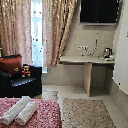 Rose Studio Chisinau Ngoại thất bức ảnh